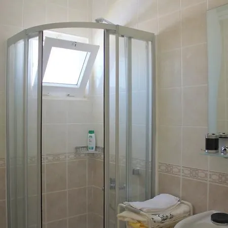 Linda Apartament